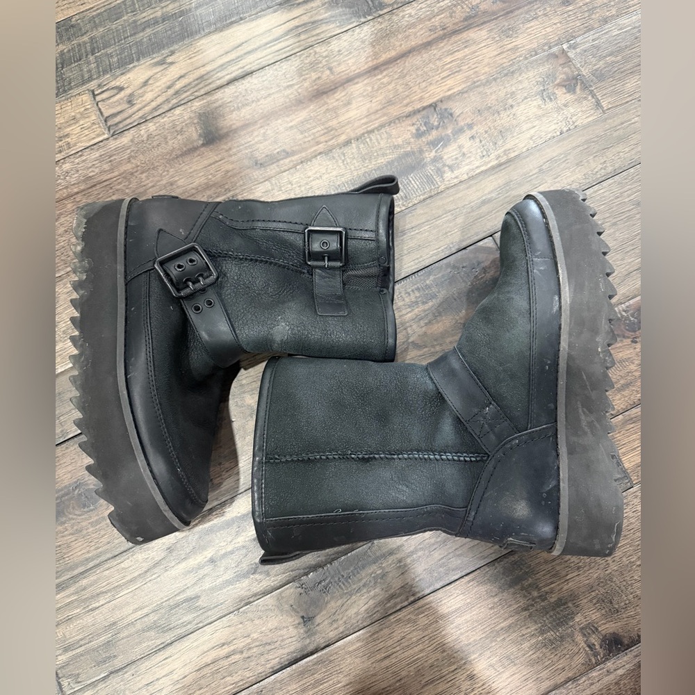 UGG Black Leather Buckle Mid Calf Platform Boots Women’s Size 8